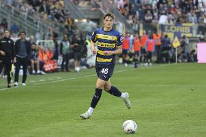 英媒：利物浦、切尔西、尤文、米兰双雄等队有意帕尔马后卫莱奥尼